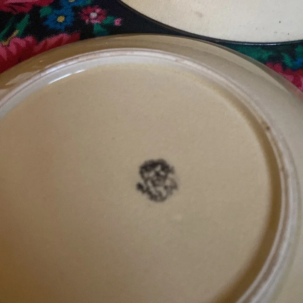 Vintage pair of pottery style plates leaves fruit